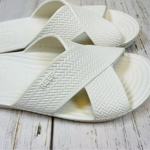 Reef Water X Cross Slide Sandals - Picture 6 of 9